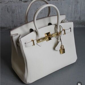 Elegant Cream Handbag